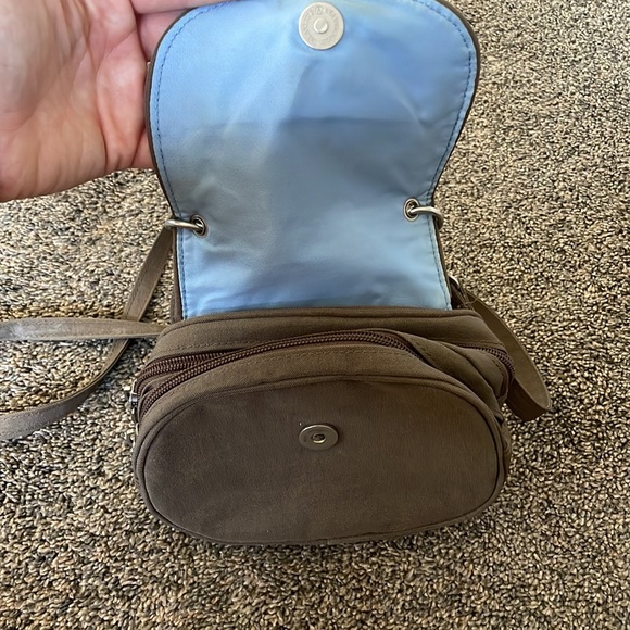 Baggallini Mini Crossbody/Belt Bag - Picture 4 of 9